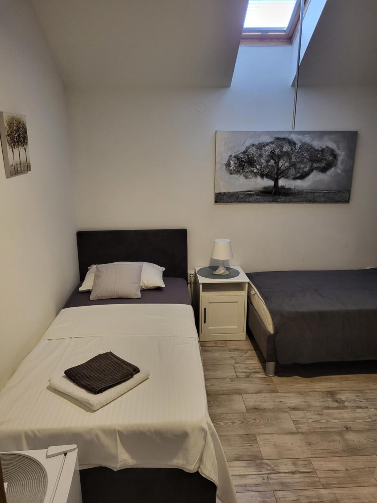 Guest House Lucija Buzin Esterno foto