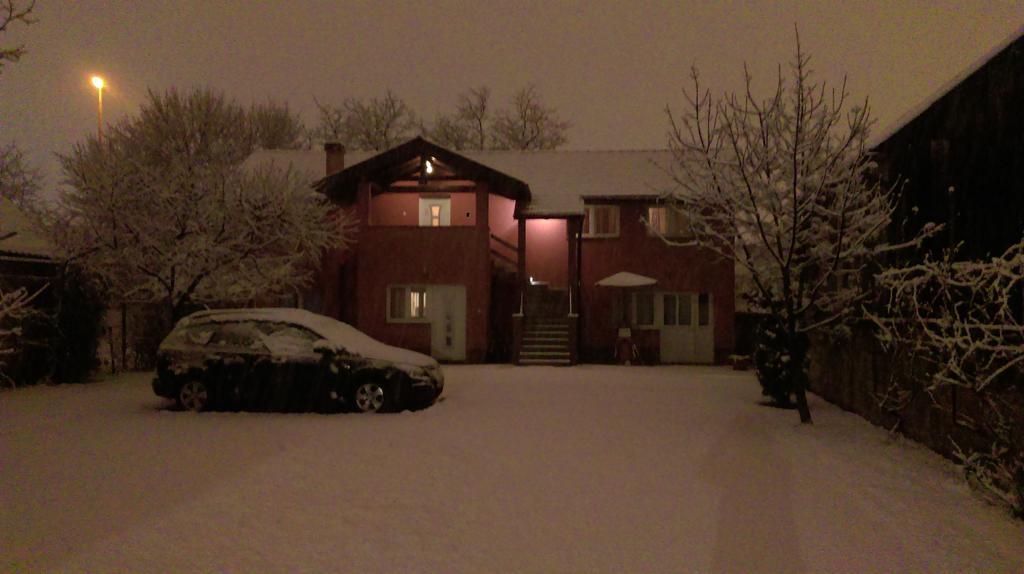 Guest House Lucija Buzin Esterno foto